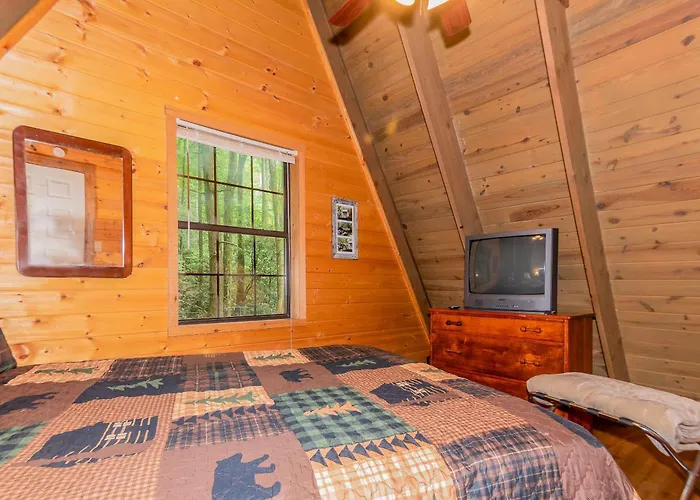 Smoky Bear Hideaway